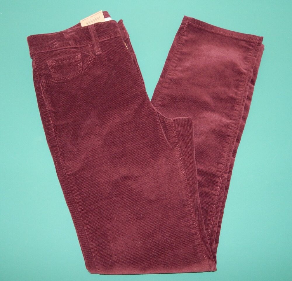 NWT Levi’s Classic Straight Corduroy Jeans Women's Size 4M Burgundy Retail $59 - Picture 13 of 16